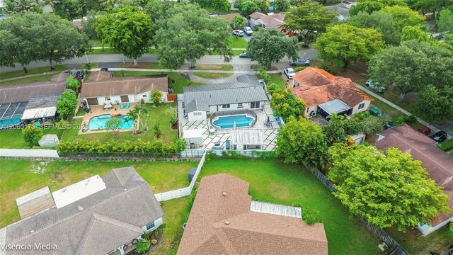 10316 SW 50th St, Cooper City, FL 33328