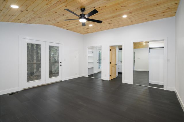 491 Black Forest Drive, Pottsboro, TX 75076