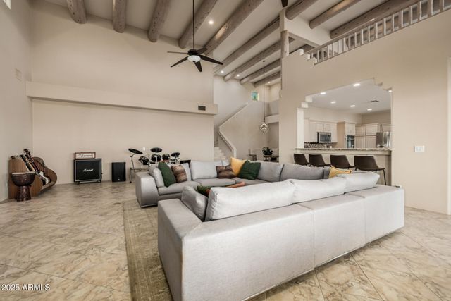 1815 W SENTINEL ROCK Road, Phoenix, AZ 85086