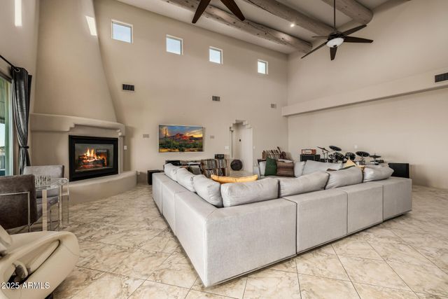 1815 W SENTINEL ROCK Road, Phoenix, AZ 85086