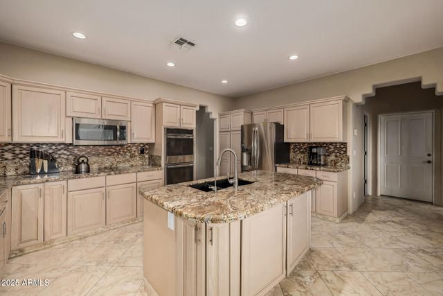 1815 W SENTINEL ROCK Road, Phoenix, AZ 85086