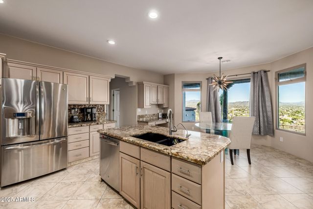 1815 W SENTINEL ROCK Road, Phoenix, AZ 85086