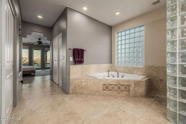 1815 W SENTINEL ROCK Road, Phoenix, AZ 85086