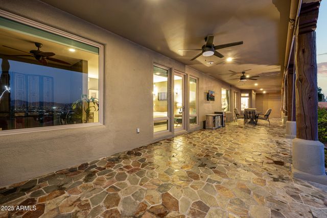 1815 W SENTINEL ROCK Road, Phoenix, AZ 85086