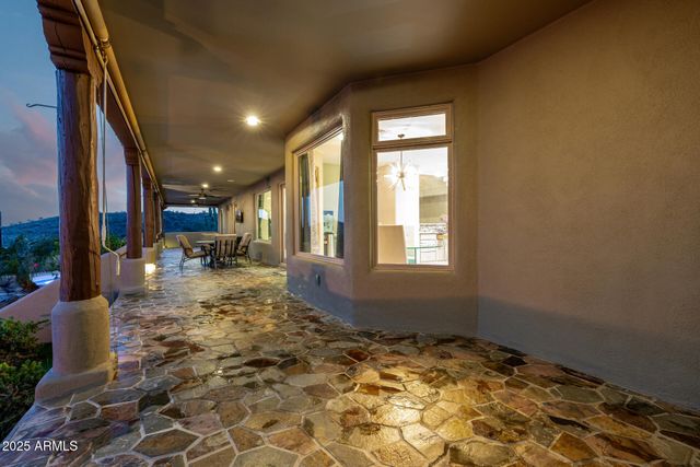 1815 W SENTINEL ROCK Road, Phoenix, AZ 85086