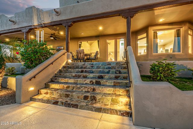 1815 W SENTINEL ROCK Road, Phoenix, AZ 85086