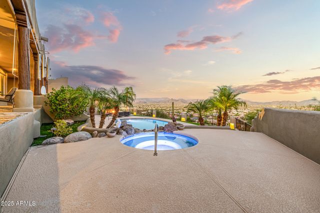 1815 W SENTINEL ROCK Road, Phoenix, AZ 85086