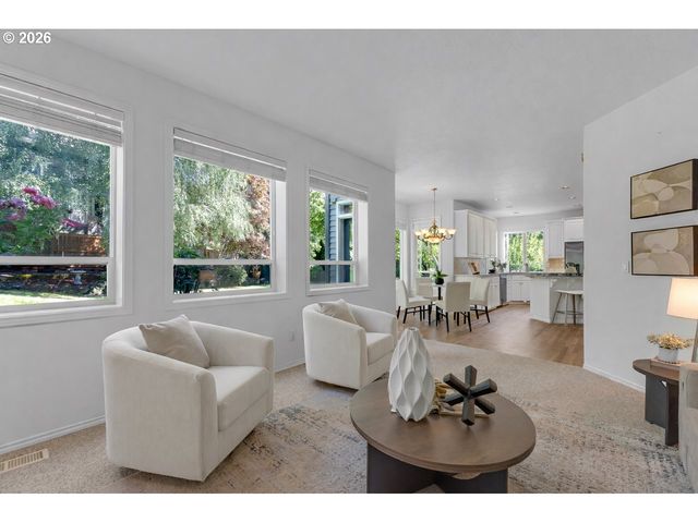 2250 RIVER HEIGHTS Cir, West Linn, OR 97068