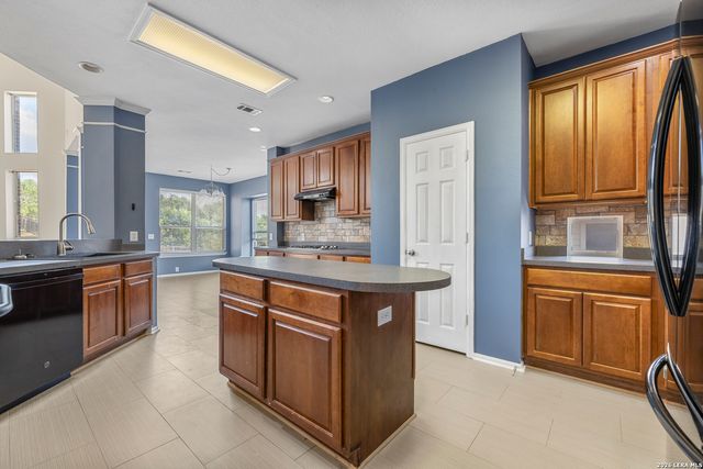 10515 Wind Walker, Helotes, TX 78023
