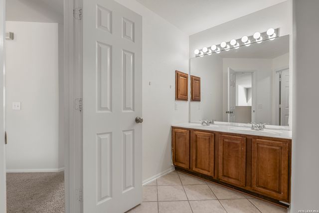 10515 Wind Walker, Helotes, TX 78023
