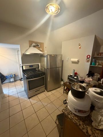 7009 S Perry Avenue, Chicago, IL 60621