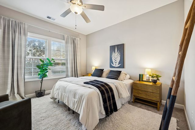 7487 Highway 70 S Apt 101, Nashville, TN 37221