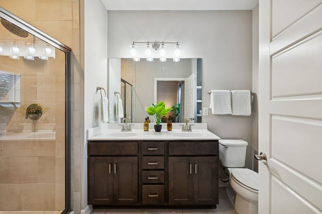 7487 Highway 70 S Apt 101, Nashville, TN 37221