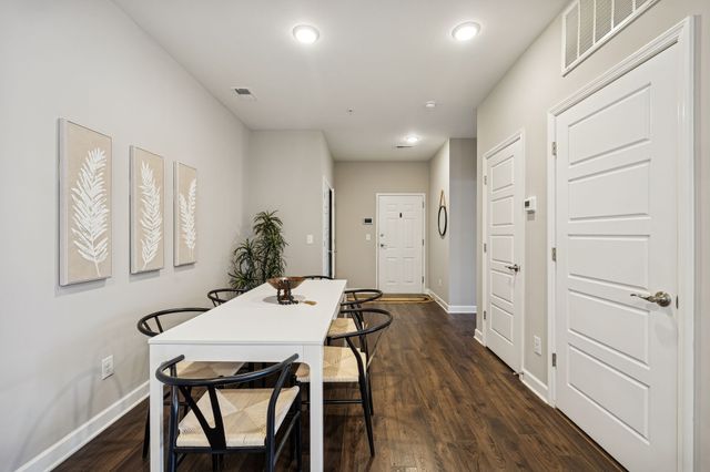 7487 Highway 70 S Apt 101, Nashville, TN 37221