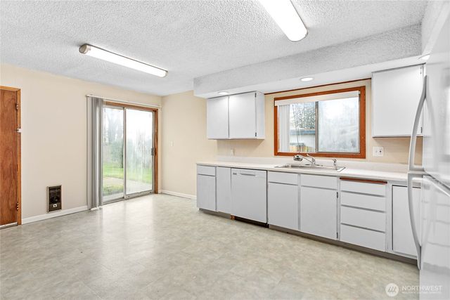 1218 Mitchell Ave, Blaine, WA 98230