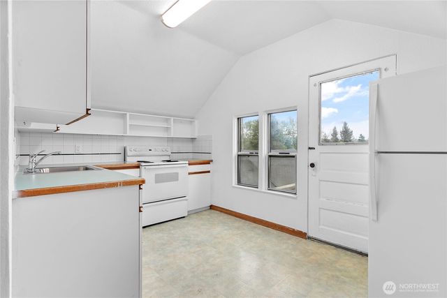 1218 Mitchell Ave, Blaine, WA 98230