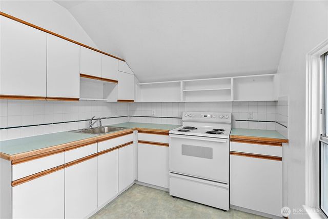 1218 Mitchell Ave, Blaine, WA 98230