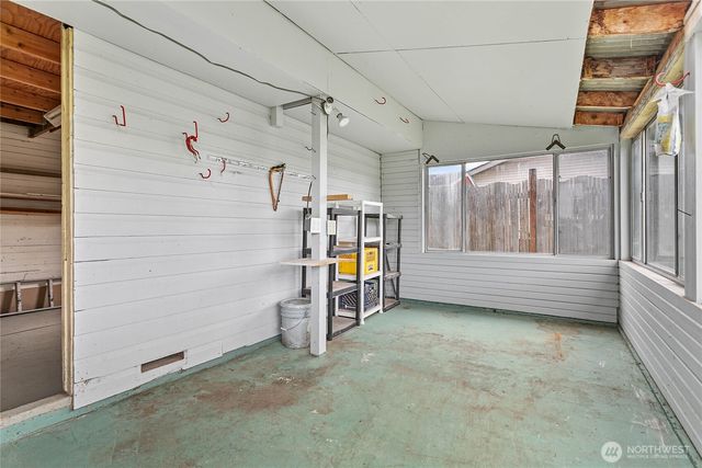 1218 Mitchell Ave, Blaine, WA 98230