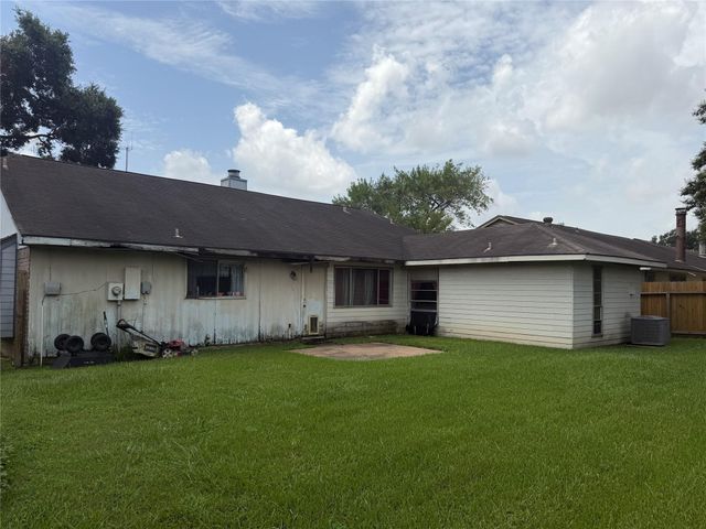 19710 Southaven Drive, Houston, TX 77084