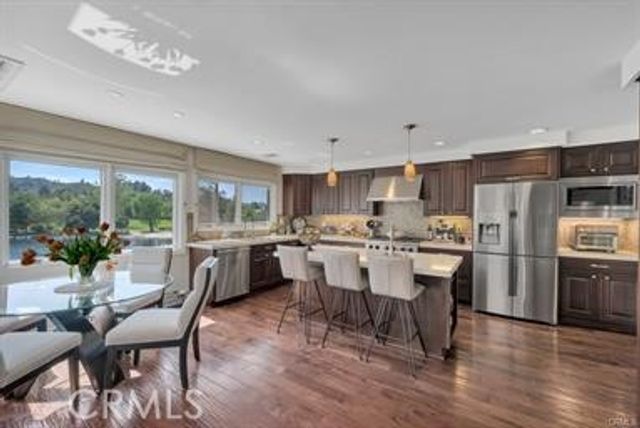 4645 Park Mirasol, Calabasas, CA 91302
