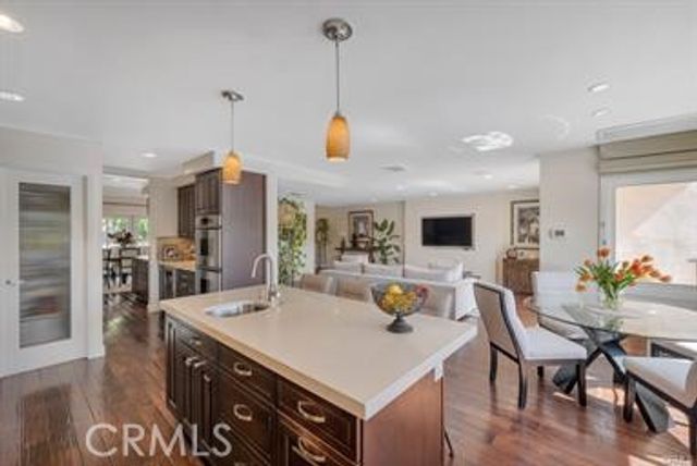 4645 Park Mirasol, Calabasas, CA 91302