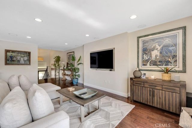 4645 Park Mirasol, Calabasas, CA 91302