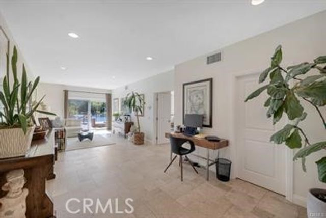 4645 Park Mirasol, Calabasas, CA 91302