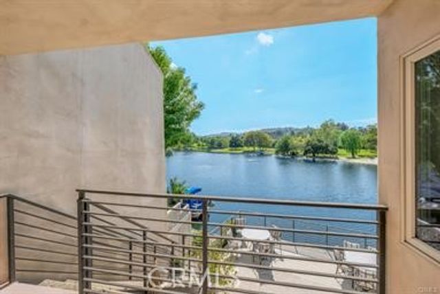 4645 Park Mirasol, Calabasas, CA 91302