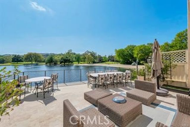 4645 Park Mirasol, Calabasas, CA 91302