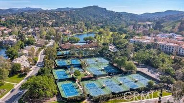 4645 Park Mirasol, Calabasas, CA 91302