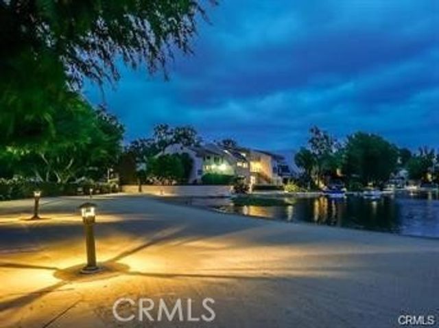 4645 Park Mirasol, Calabasas, CA 91302