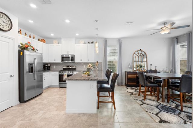 2812 HILLTOP ROAD, Clermont, FL 34711