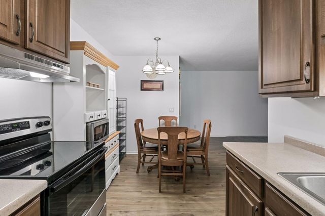14630 Garrett Avenue 401, Apple Valley, MN 55124