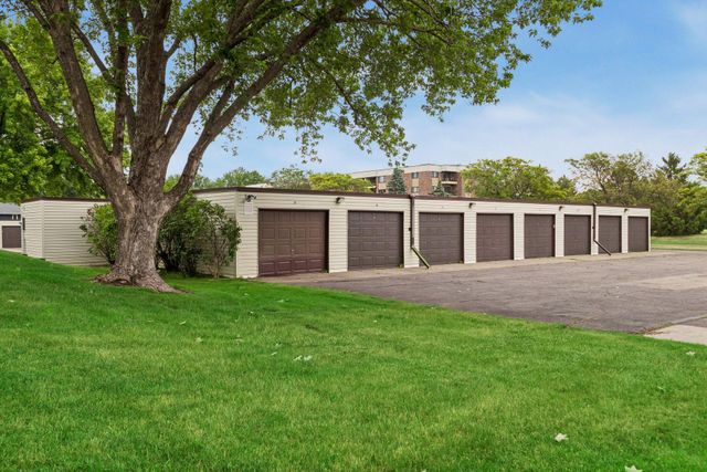 14630 Garrett Avenue 401, Apple Valley, MN 55124