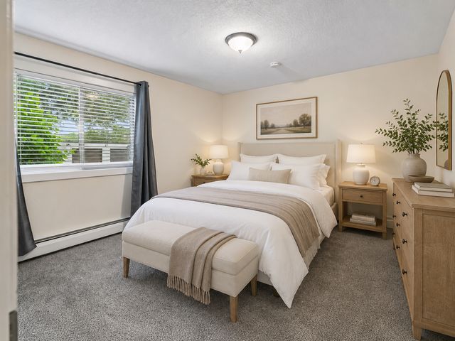14630 Garrett Avenue 401, Apple Valley, MN 55124