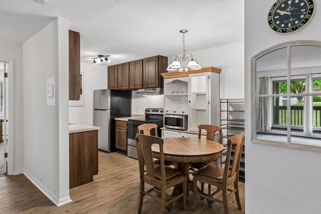 14630 Garrett Avenue 401, Apple Valley, MN 55124