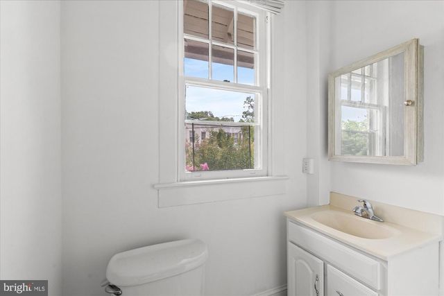 3538 T ST NW, Washington, DC 20007