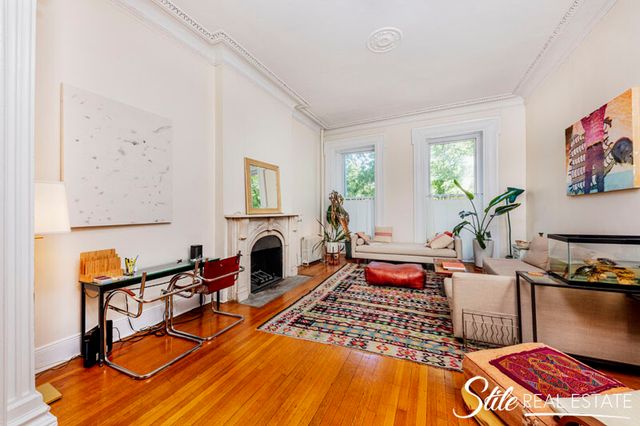 151 AVE B, New York City, NY 10009