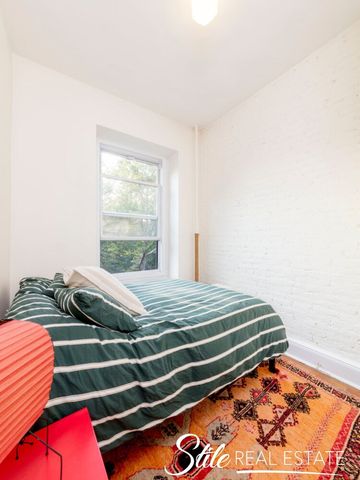 151 AVE B, New York City, NY 10009