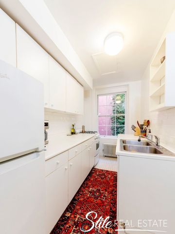 151 AVE B, New York City, NY 10009