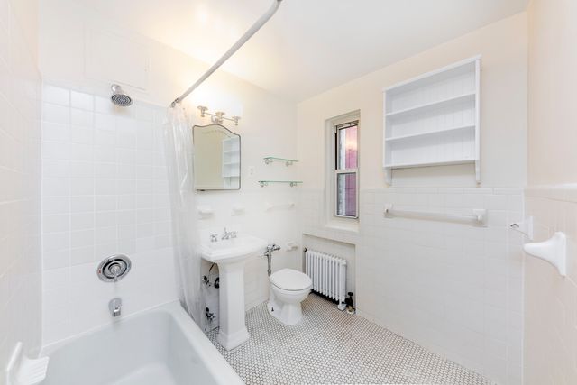 151 AVE B, New York City, NY 10009