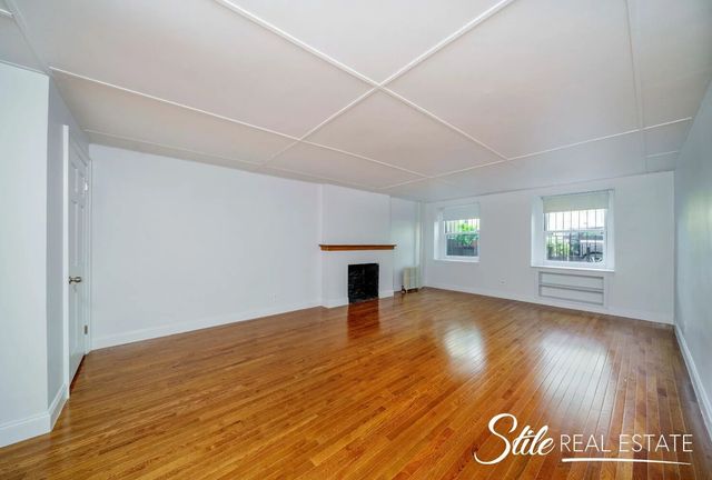151 AVE B, New York City, NY 10009