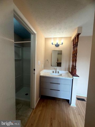 3468 VALE CT, Woodbridge, VA 22192