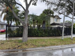 9352 SW 155th Ave, Miami, FL 33196