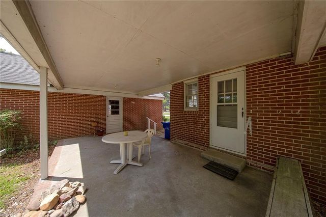 1152 Melvin DR, Portsmouth, VA 23701