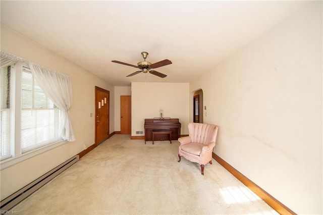 1152 Melvin DR, Portsmouth, VA 23701