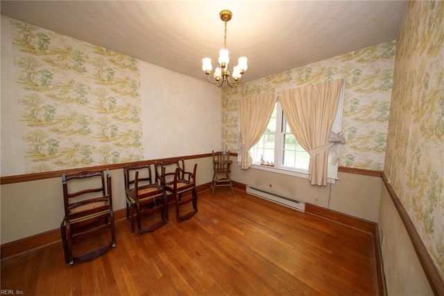 1152 Melvin DR, Portsmouth, VA 23701