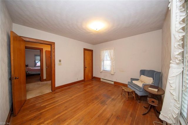 1152 Melvin DR, Portsmouth, VA 23701