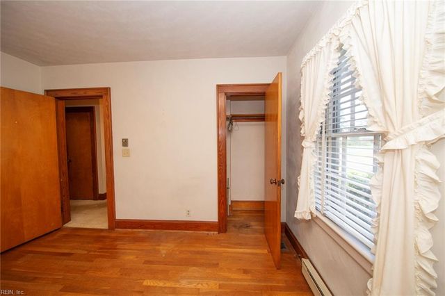 1152 Melvin DR, Portsmouth, VA 23701