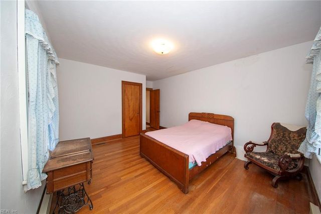 1152 Melvin DR, Portsmouth, VA 23701